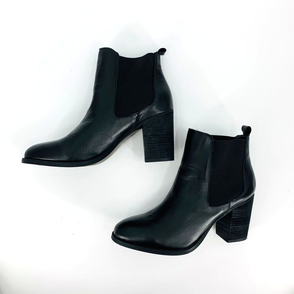 Steve Madden Troyan Chelsea Ankle Boot